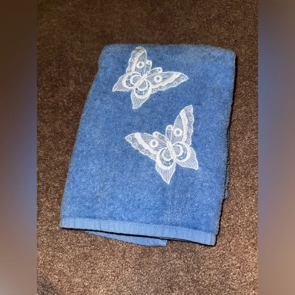 Vintage Butterfly Towel✨